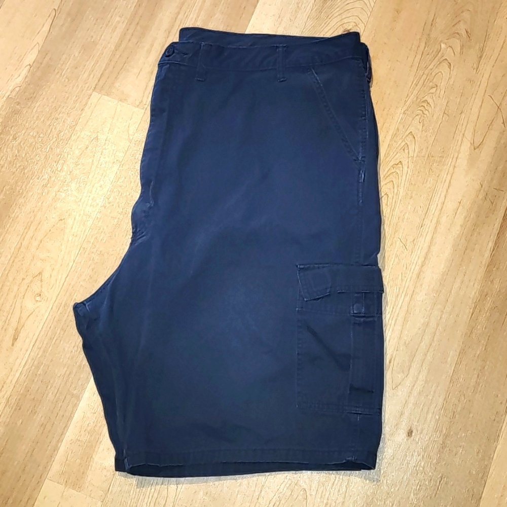 Wrangler Black Cargos.